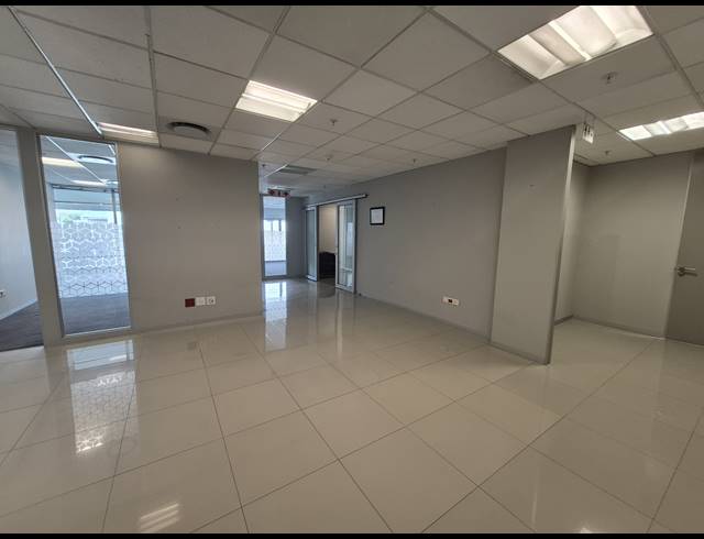 429M² OFFICE TO LET IN SANDTON CENTRAL